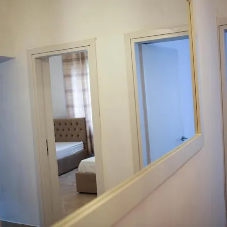 Jani 아파트 Sarandë